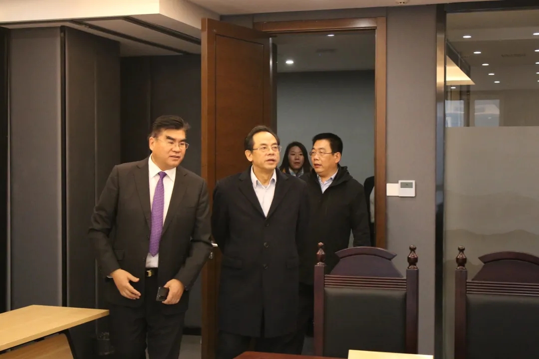 1612142319125596.jpg 640.webp.jpg